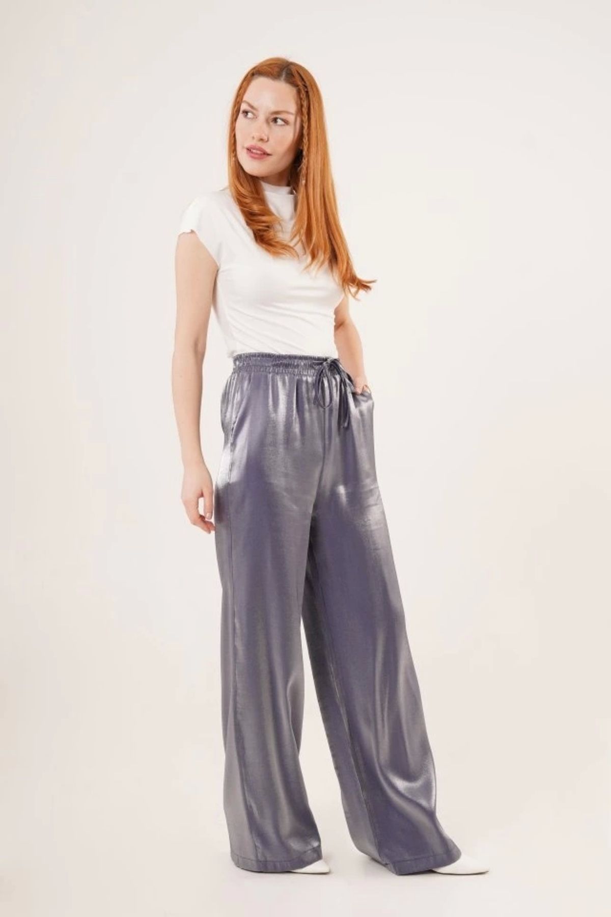 MODA Parlak Görünümlü Cepli or Bol Paça Pantolon