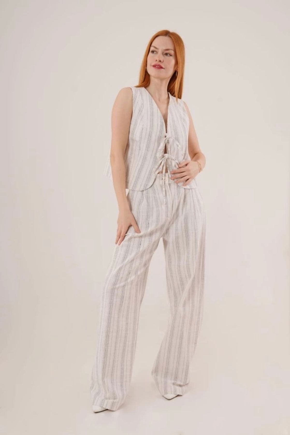 MODA Ön Bağlama Detaylı Yelek Ve Pantolon iyah Çizgili İkili Takım