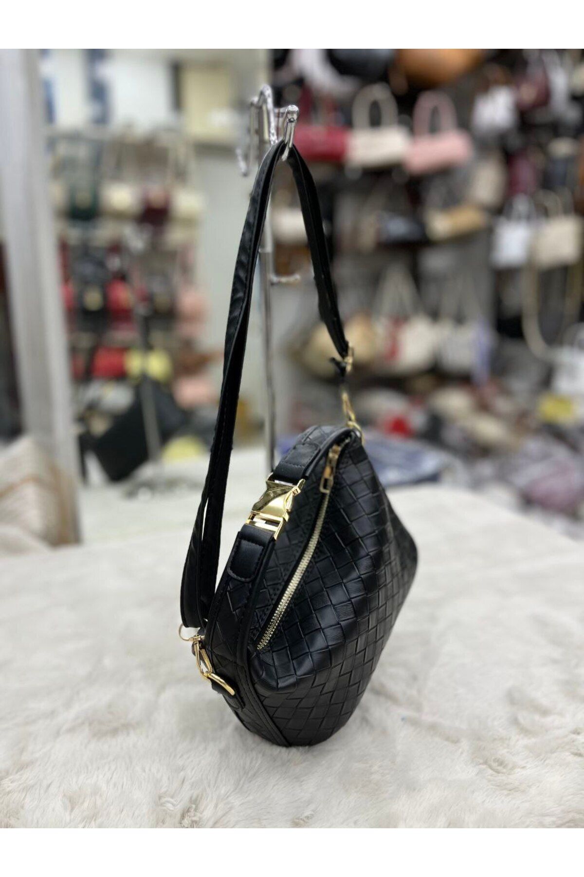 bynarincollection günlük kemerli model kol çantası