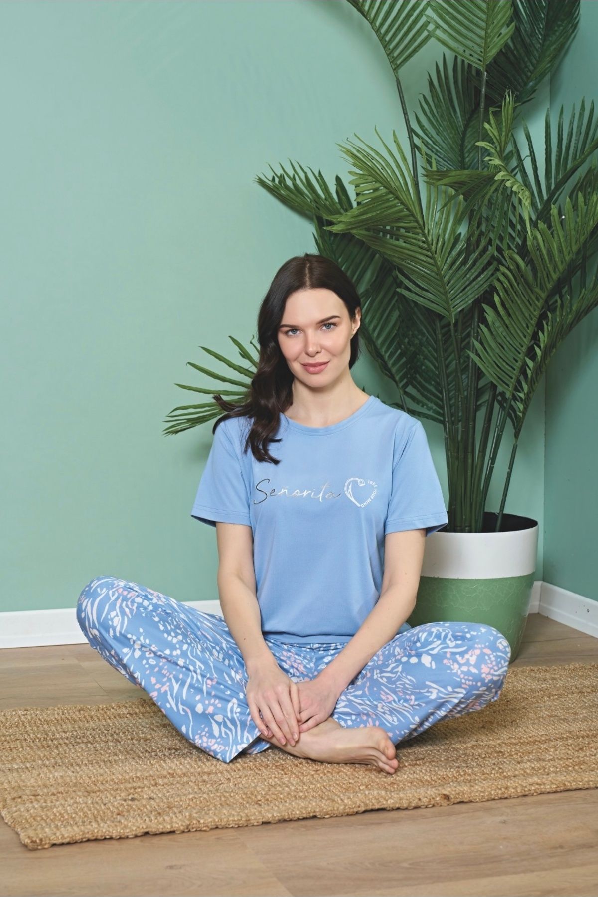 Over Sleep by Poleren Tüylenmez Kırışmaz Kumaş Kısa Kol Yazlık Kadın Pijama Takımı