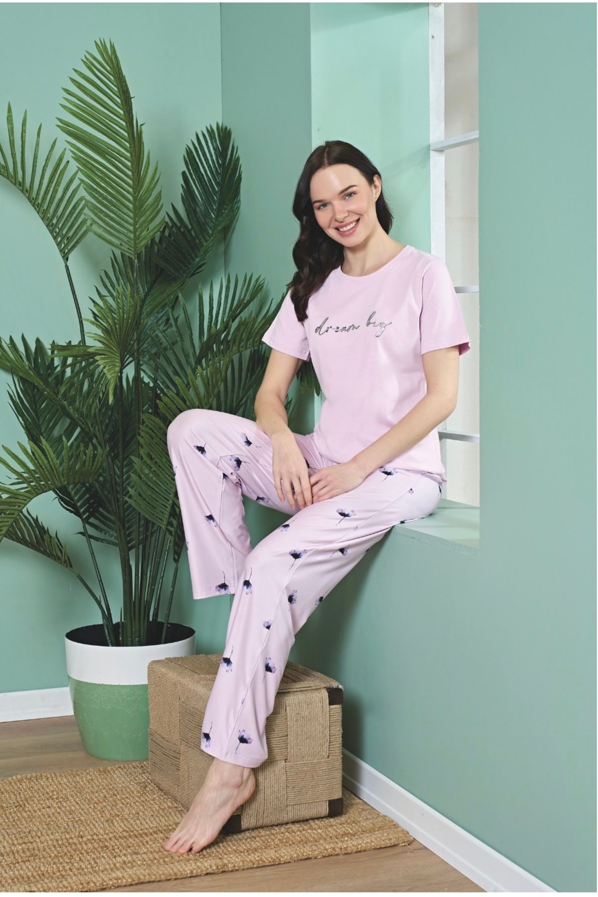 Over Sleep by Poleren Tüylenmez Kırışmaz Kumaş Kısa Kol Yazlık Kadın Pijama Takımı