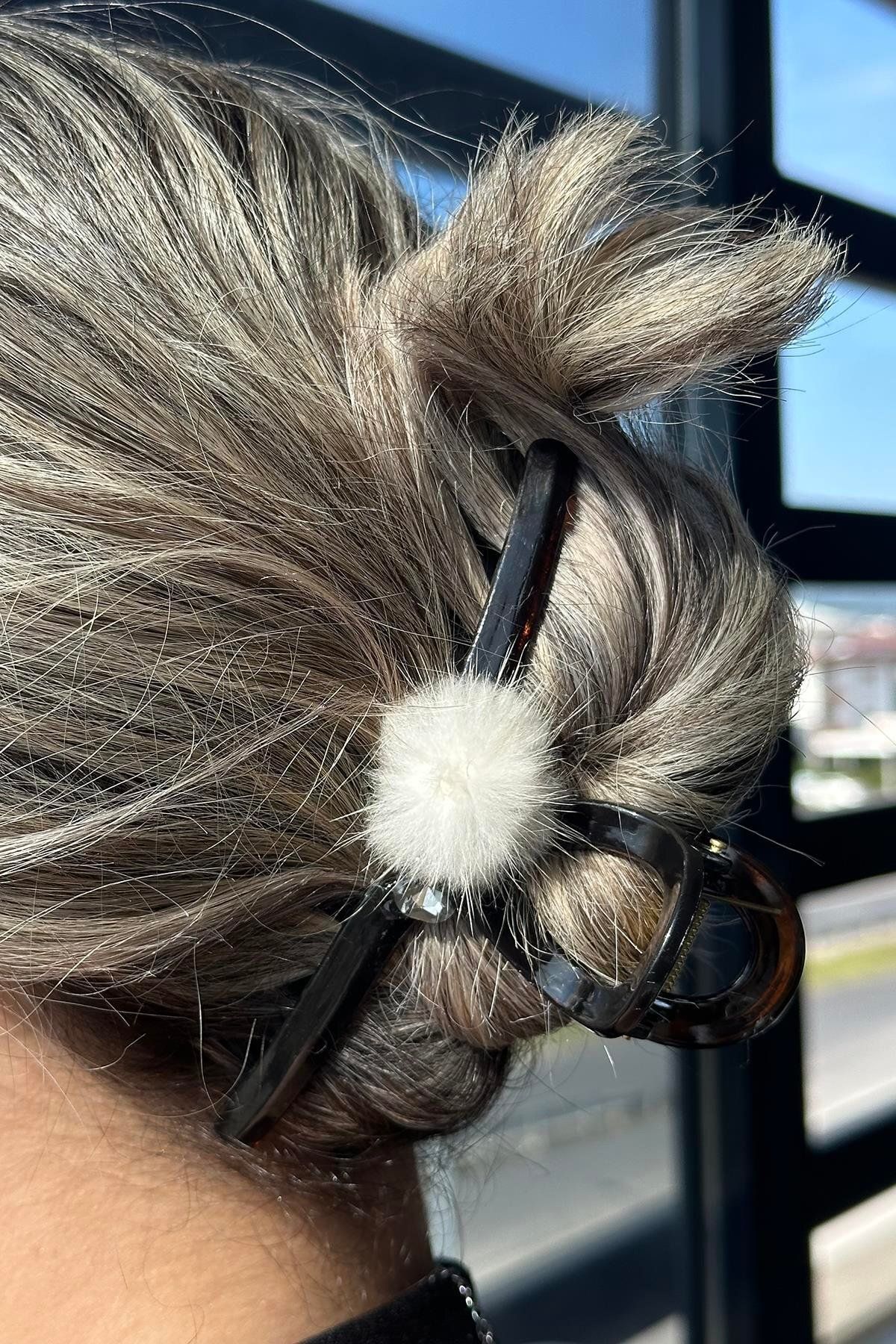 TAKIŞTIR Kahve Renk Taş Ve Peluş Detaylı Mandal Toka