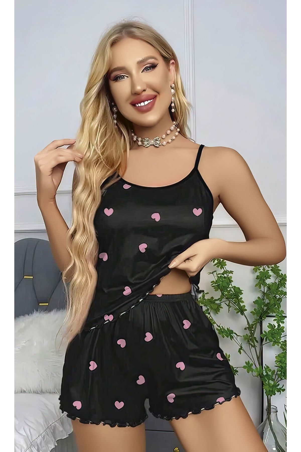 Moda Şahsenem Kadın Siyah Kalp Desenli Seksi Gecelik Takım