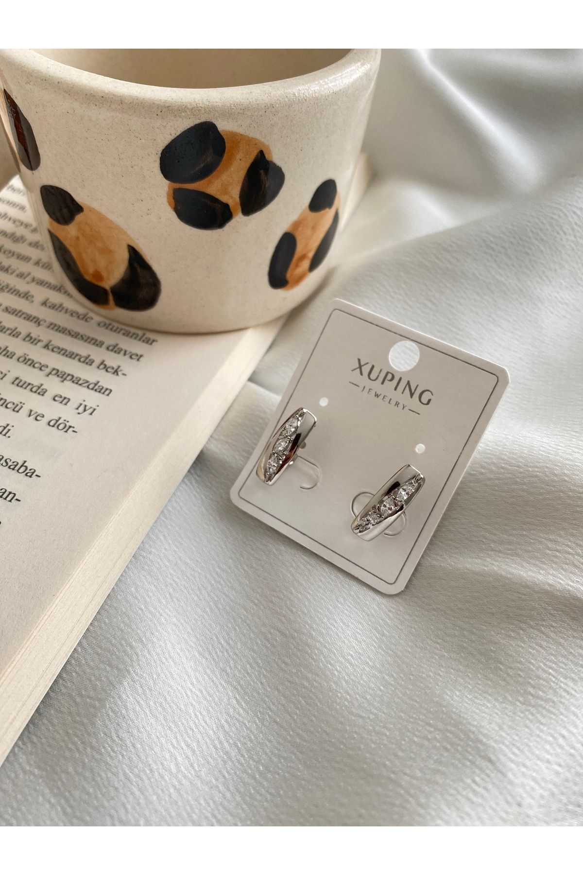 YM Xupıng silver taşlı küpe