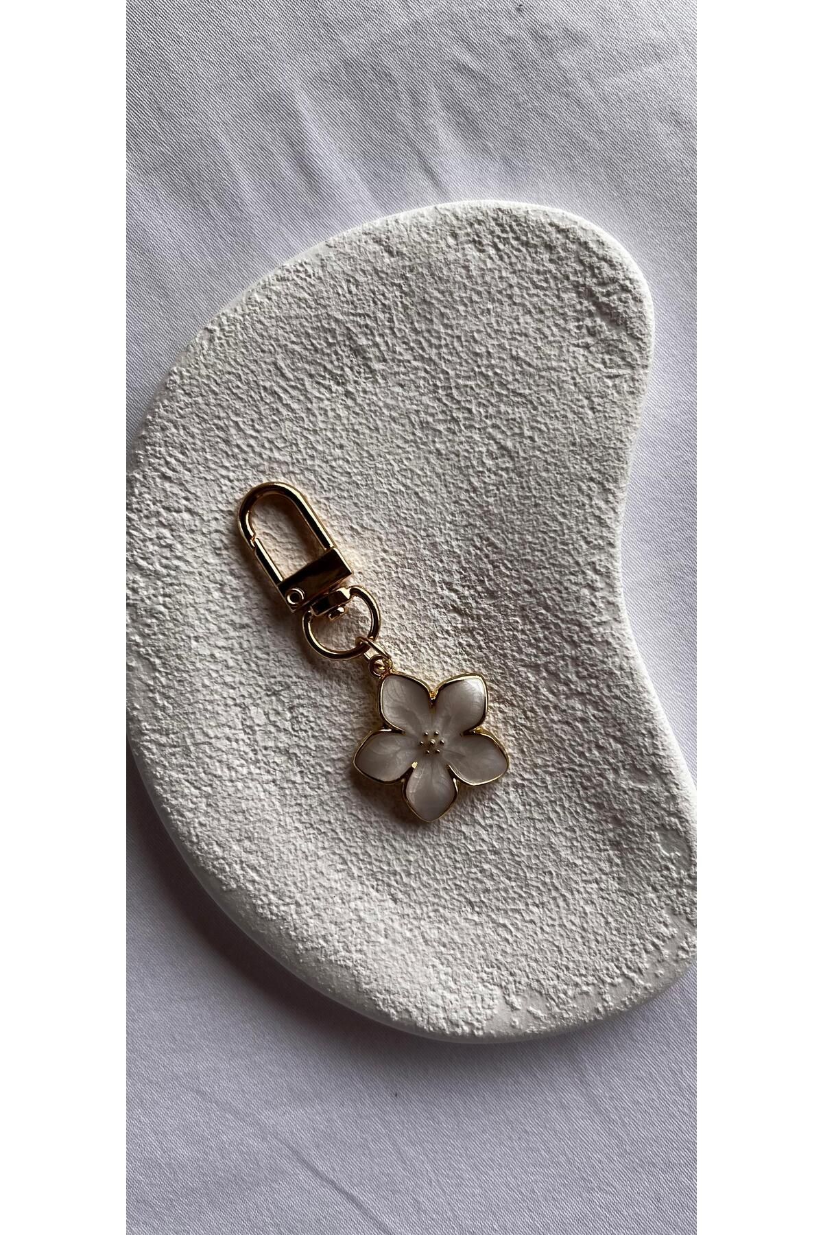 BARLEY BAG CHARM