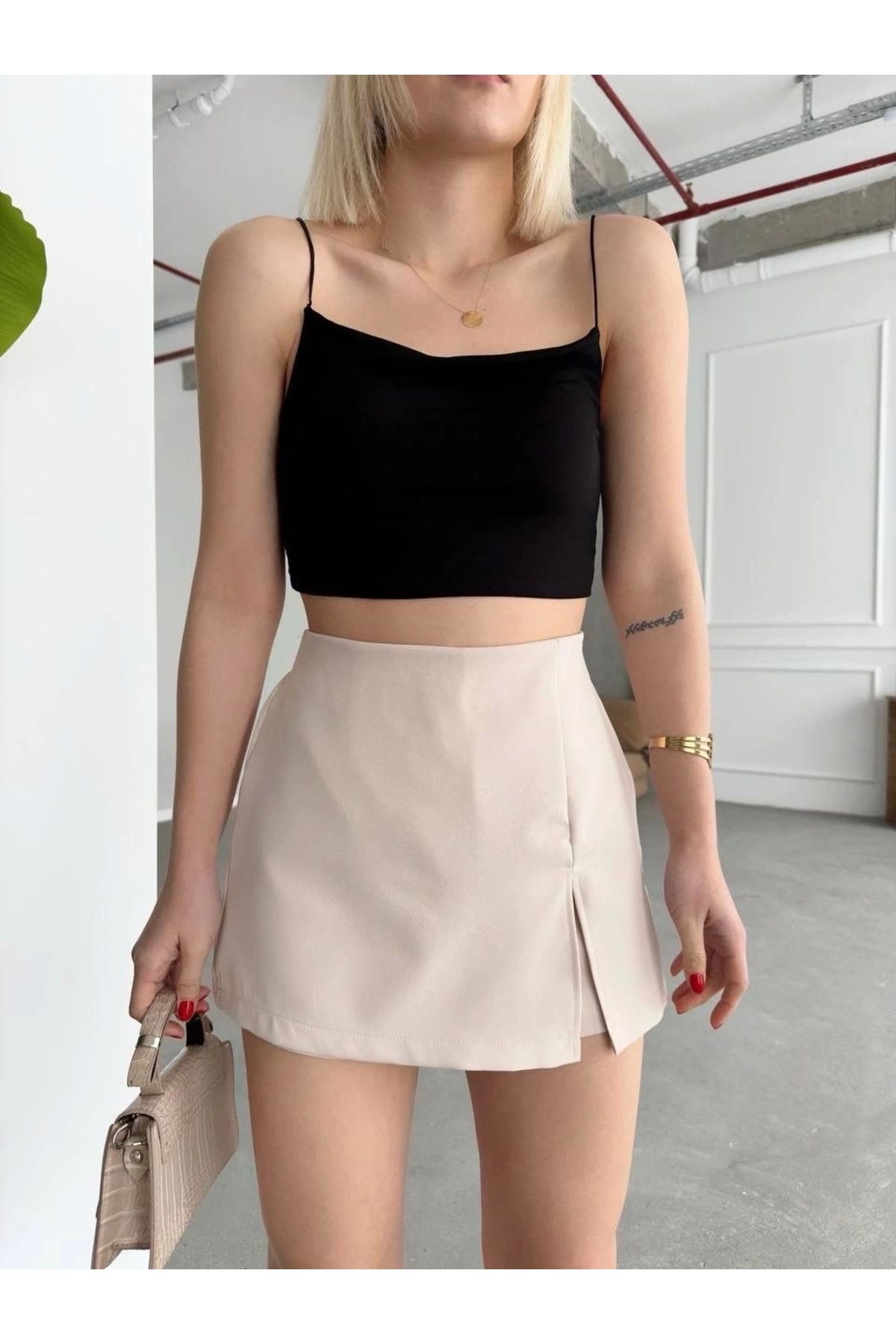 OurStyles Tek yırtmajlı şort etek