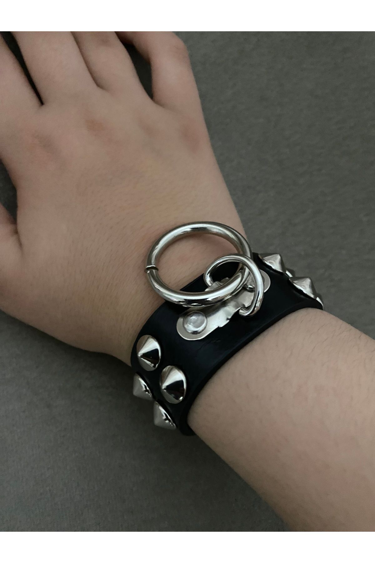 Aksabeltchokers Halkalı&çivili punk bileklik