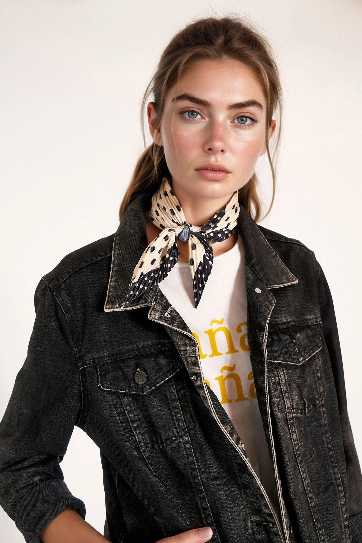 bacc Siyah Puantiye Desenli Pliseli Bandana Fular BCNSV-2513472-1