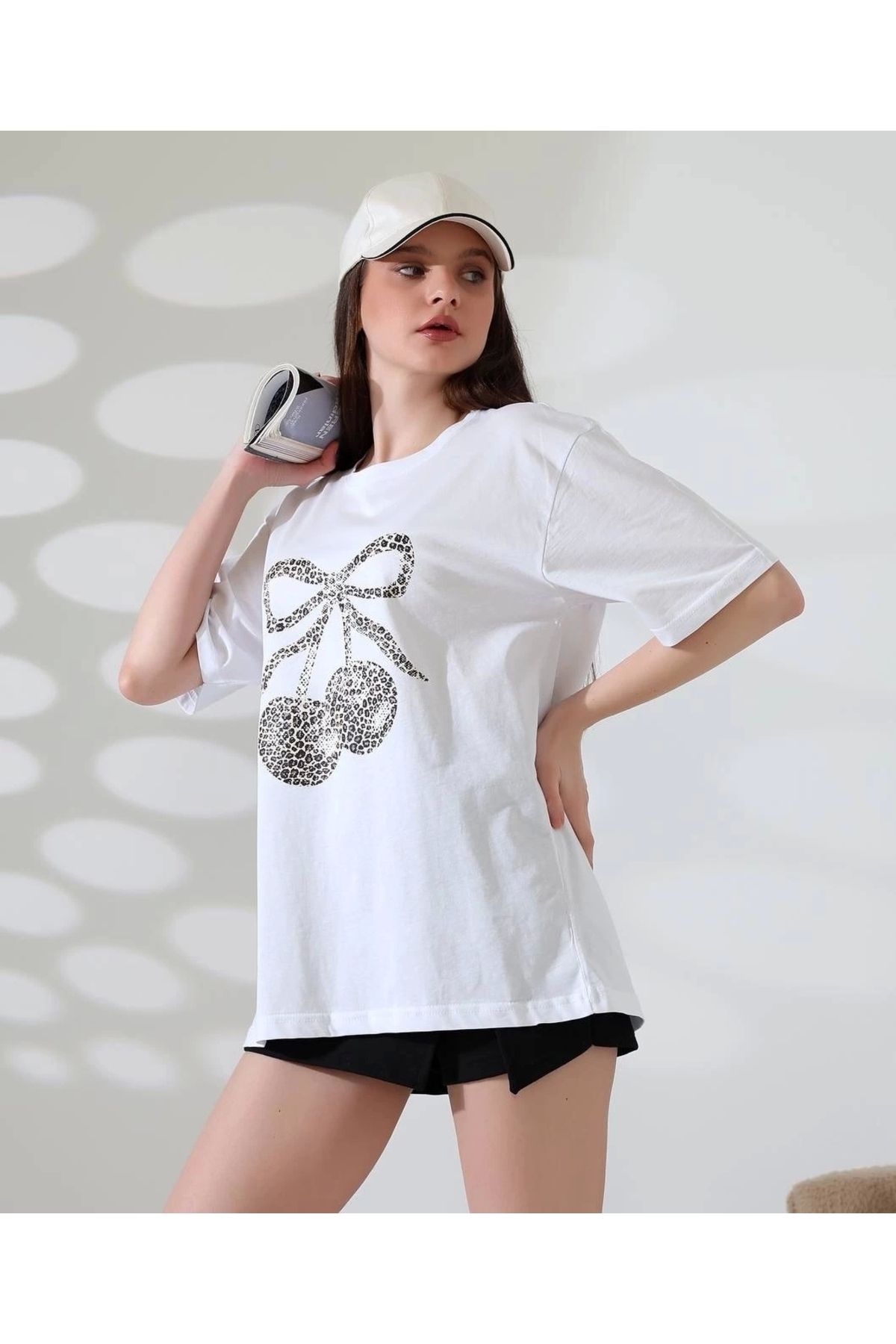 OurStyles Leopar desenli kiraz baskılı tişört