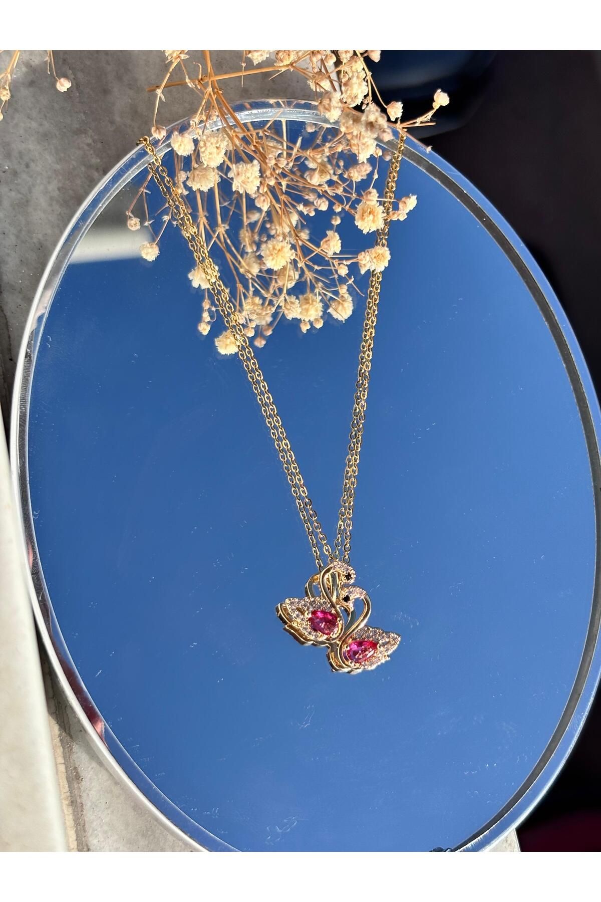 Bellamy Jewelry Fuşya Taşlı Kuğu Kolye - Gold