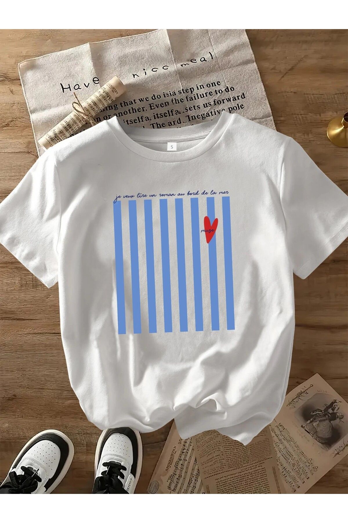 LEIVOR Çubuk Kalp Özel Tasarım Baskılı Kadın T-shirt