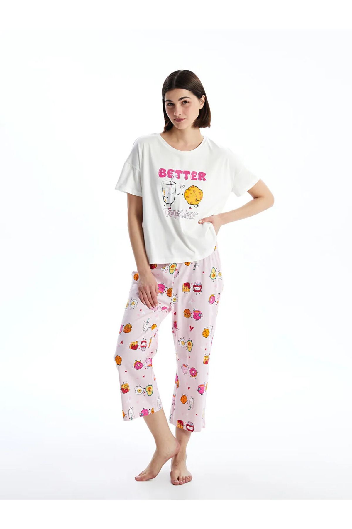 LC Waikiki LCW Young Pembe Bisiklet Yaka Baskılı Kadın Kaprili Pijama Takımı