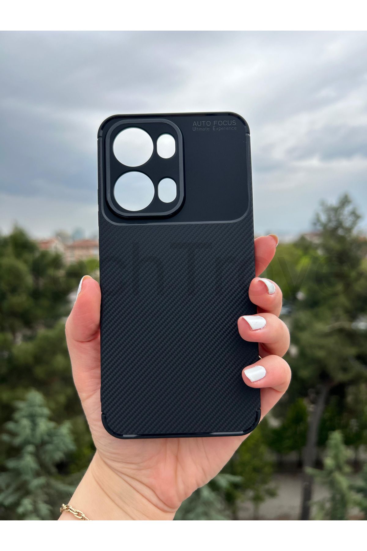 TechTrove Oppo Reno 13 Pro Kılıf Karbon Tasarımlı İnce Yapılı Kamera Koruma Çıkıntılı Kapak