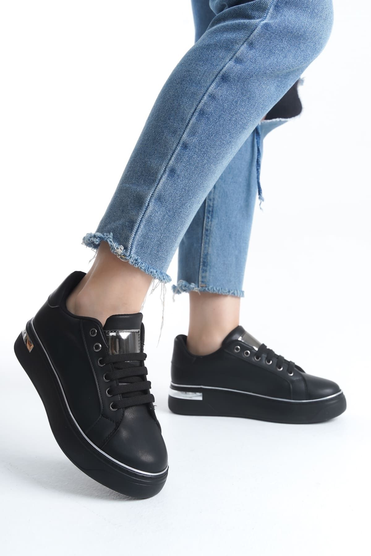 Joy Ayakkabı MINA Bağcıklı Ortopedik Taban Kadın Sneaker Spor Ayakkabı ST - Siyah/Gümüş
