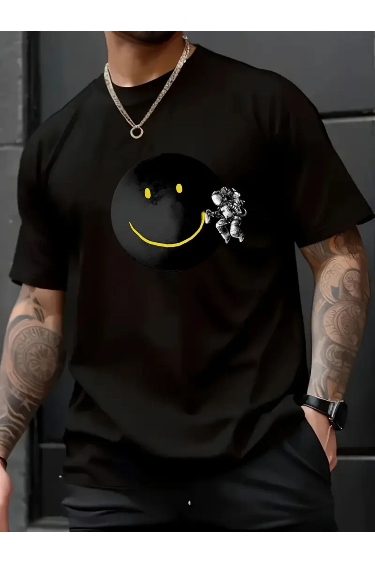AEMİ Unisex Space Smile Oversize Bisiklet Yaka T-shirt