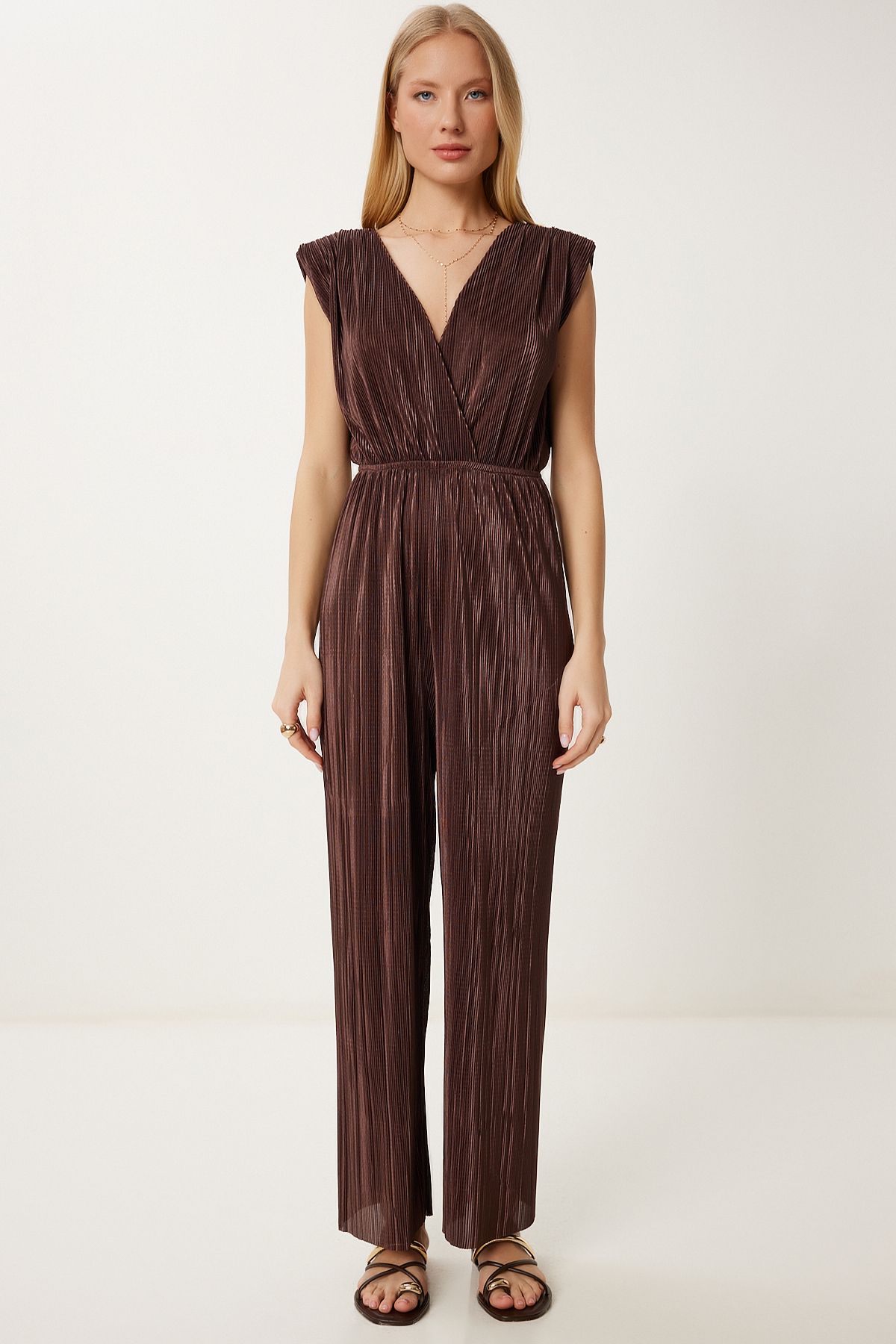 Happiness İstanbul-Brauner, wattierter, plissierter Strickoverall für Damen AN00235 4