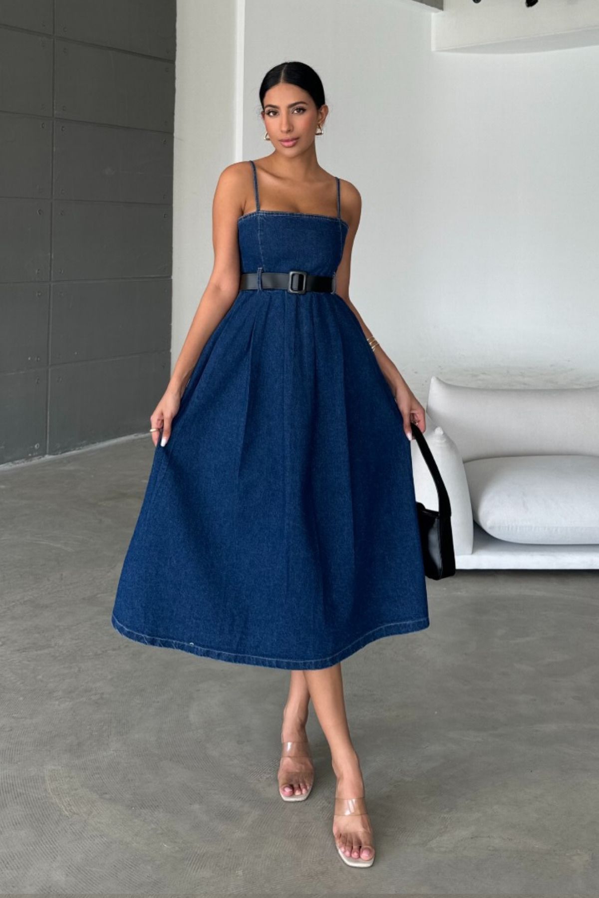 fehika Denim İp Askılı Midi Elbise. Kemerli Koyu Mavi Kot Elbise