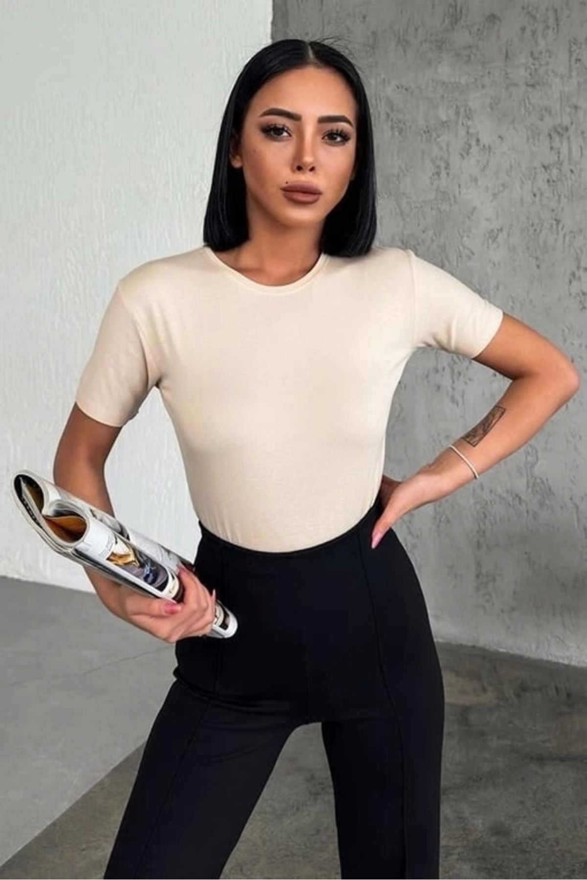OurStyles Rahat Ve Şık Kısa Kollu Bisiklet Yaka Likralı Viskon Penye Body Bej