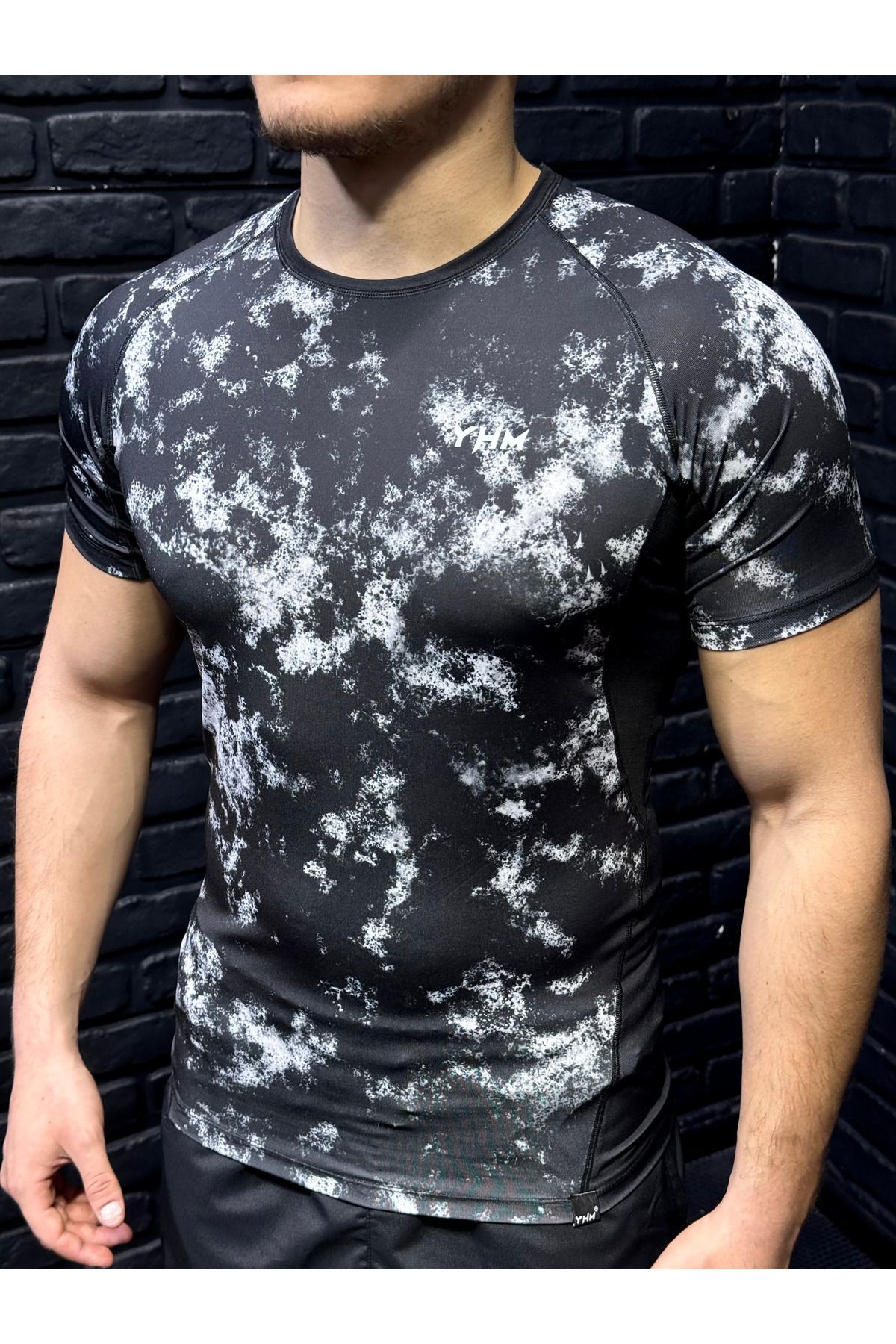 YHM BreezyMax Shadow Cloud Compression Tshirt
