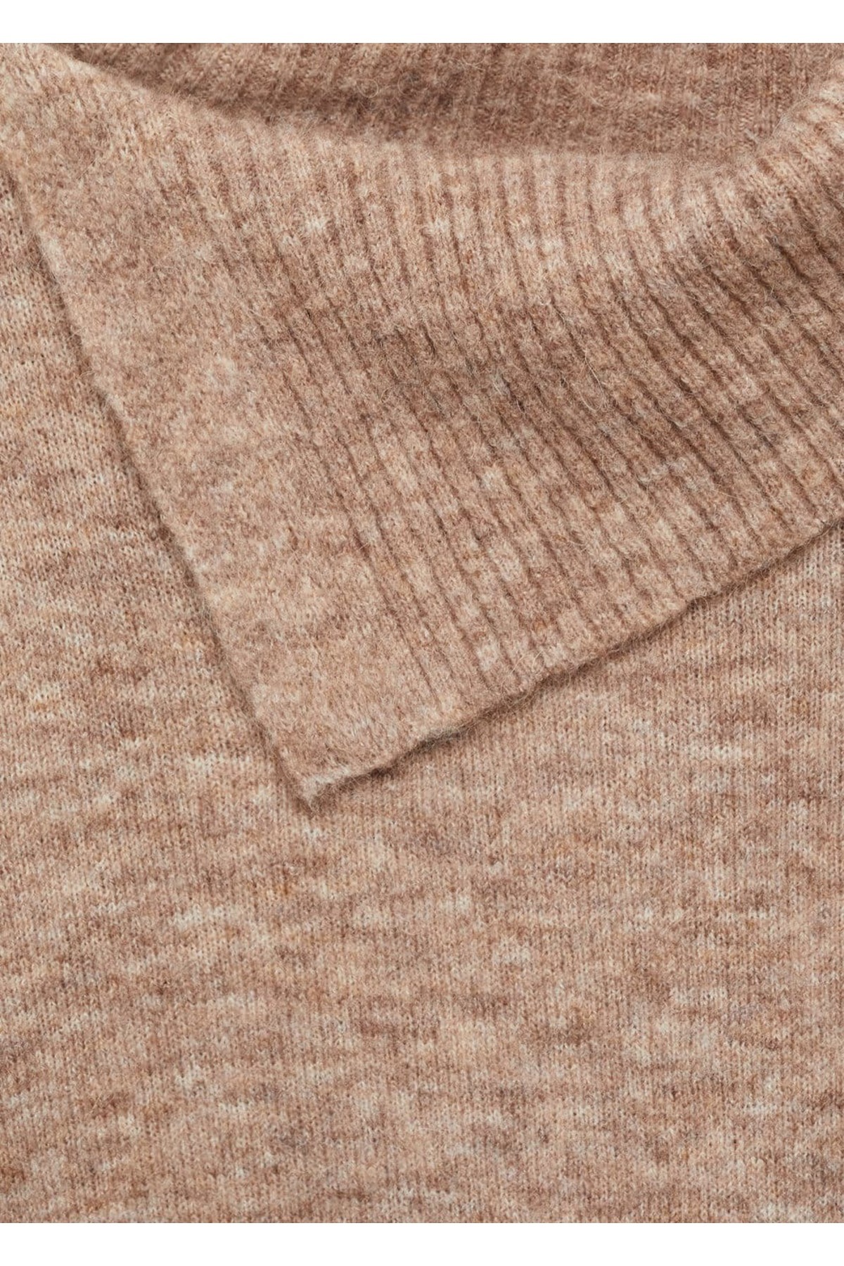 MANGO Woman-Characteristics of Sweaters 7
