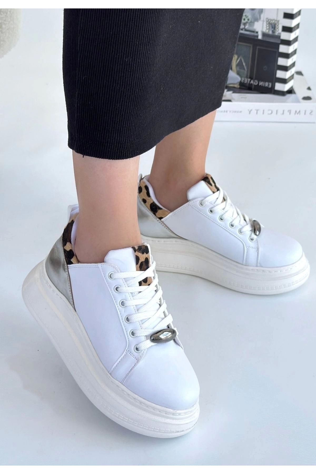 OurStyles Gasta Beyaz Cilt Gümüş Detaylı Bağcıklı Spor Ayakkabı