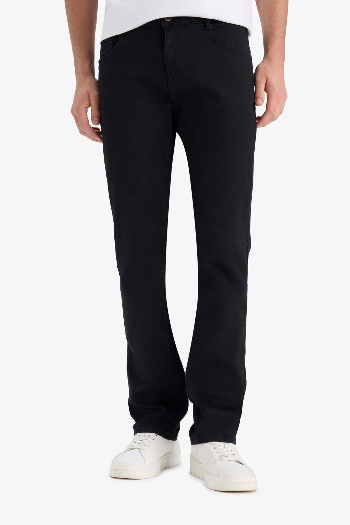 DeFacto Sergio Regular Fit Normal Kalıp Normal Bel Boru Paça Jean Pantolon E7267AX25SM