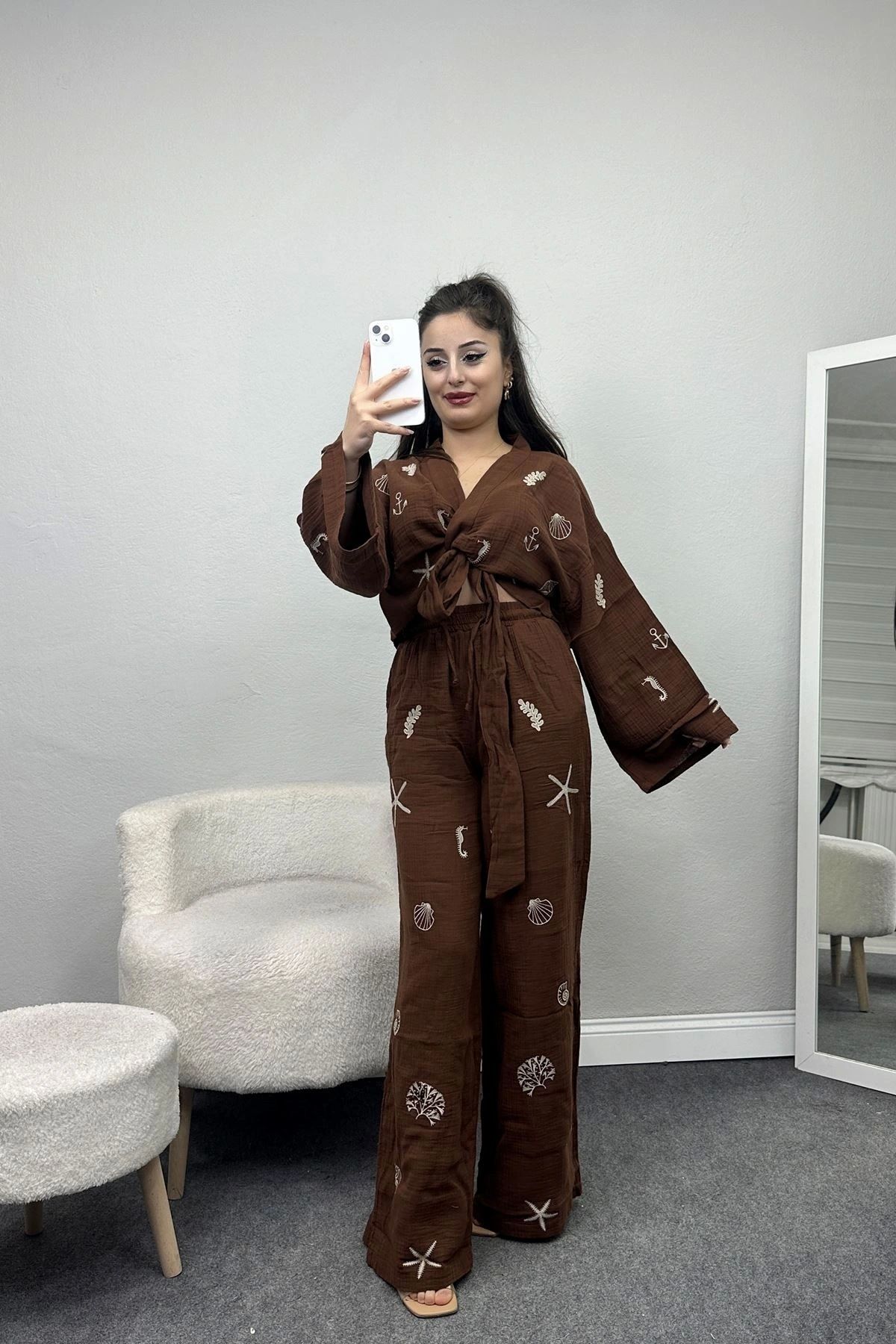 OurStyles Reyon Marka Nakışlı Crop Takım Bej - 70147.1996.