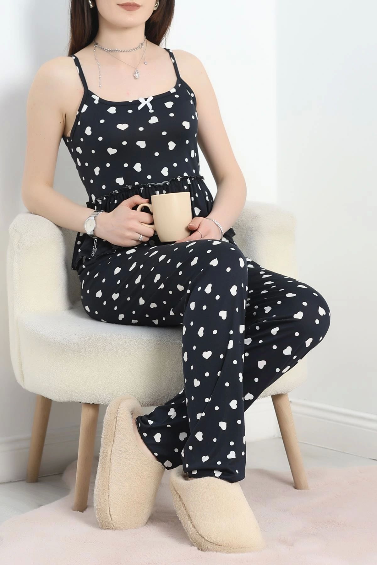 OurStyles Milan Kumaş Fırfırlı Pijama Takımı Siyahkalp - 50182.1857.
