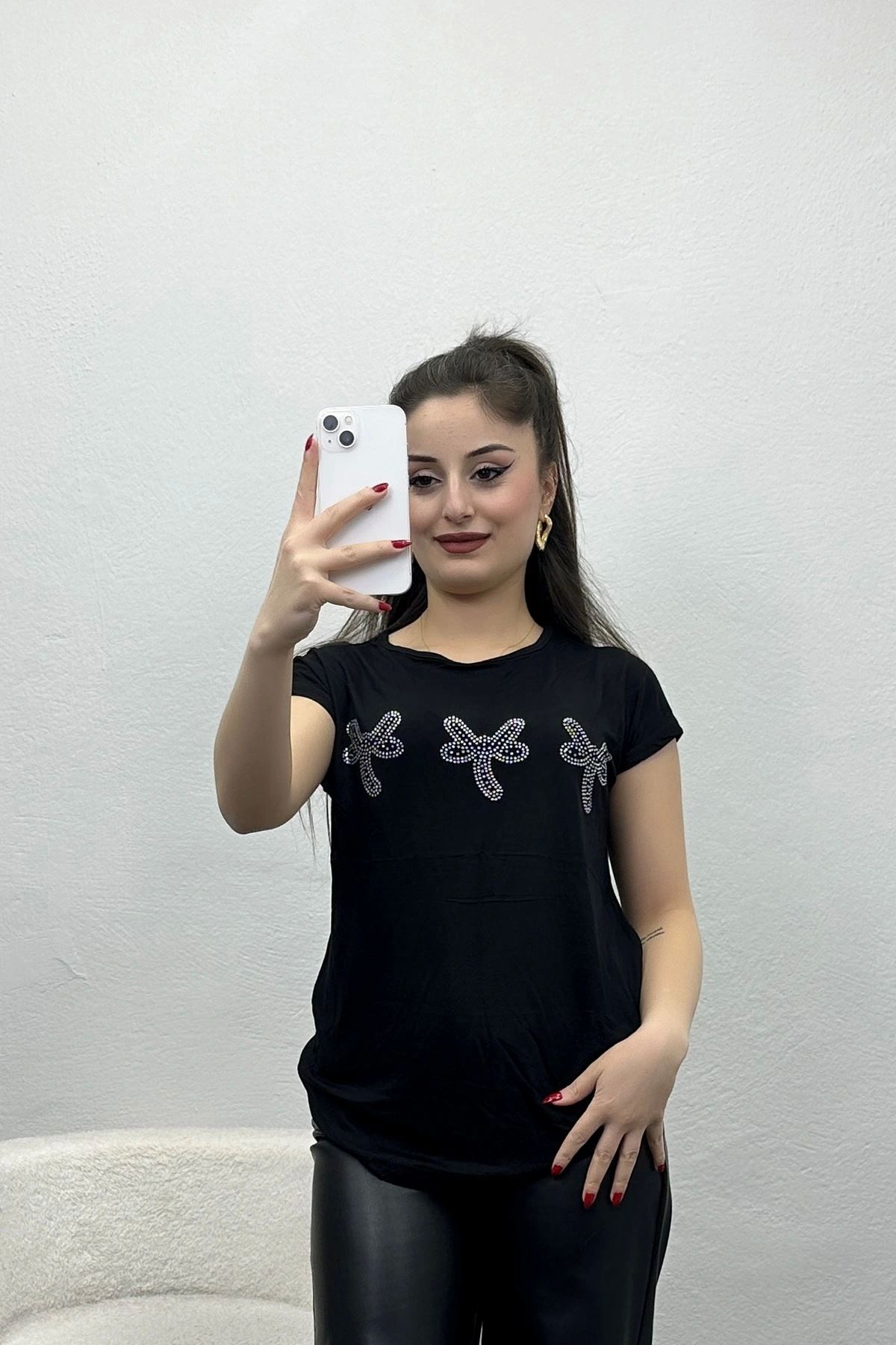 OurStyles Kelebek Taşlı Bluz Siyah - 20923.599.