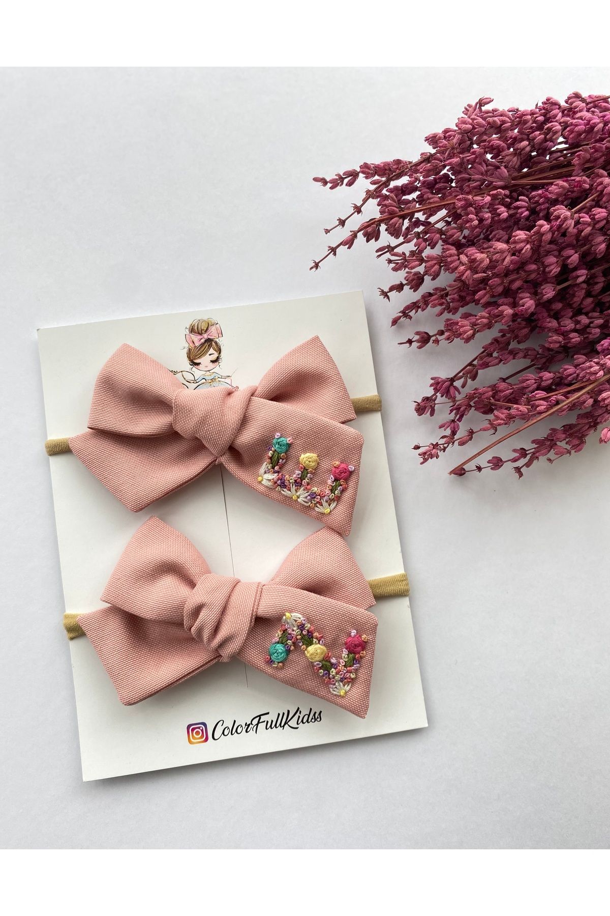Colorfullkidss Kişiye Özel Baş Harfli, İsimli El Yapımı Nakış İşlemeli Saç Fiyongu, Hediyelik Saç Tokası.