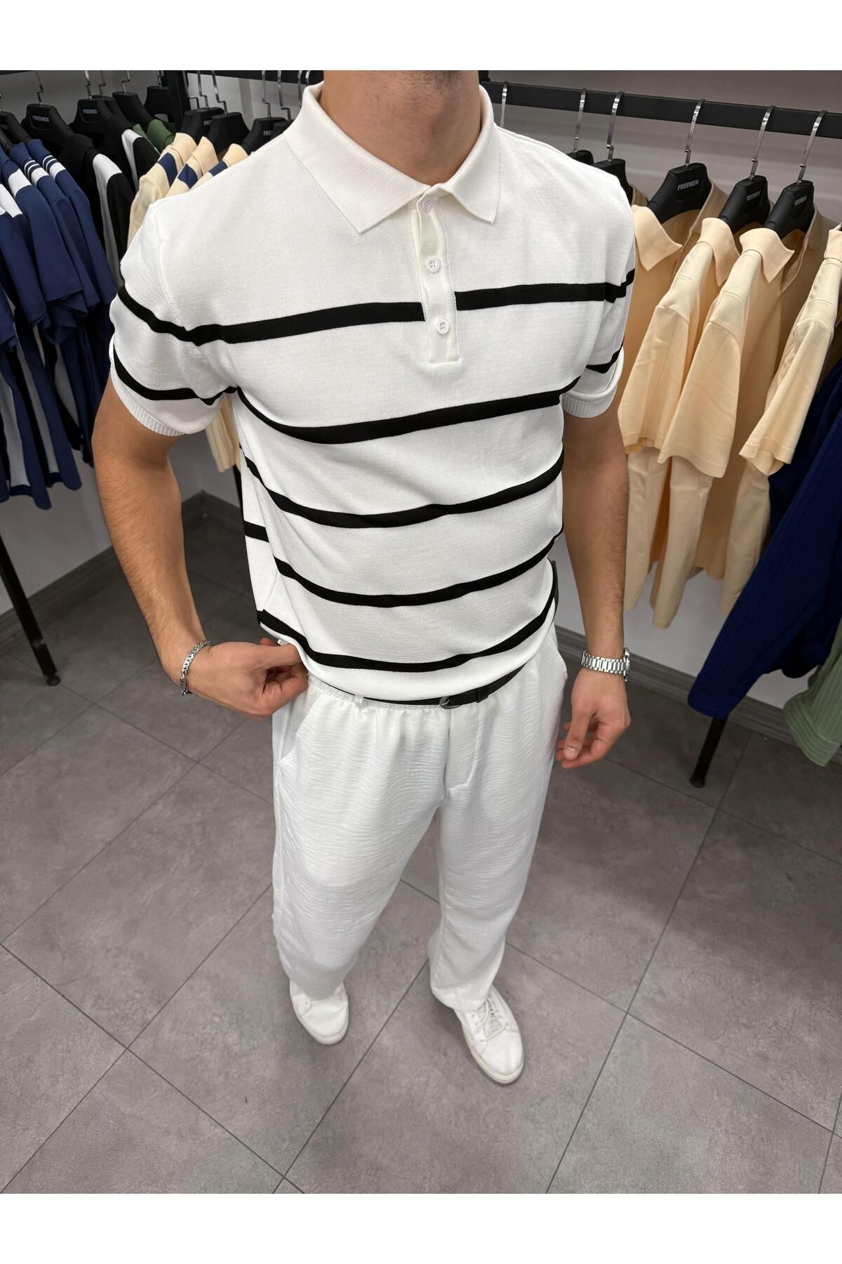 Butik Çizgi ve Düğme Detaylı Polo Yaka Triko Beyaz