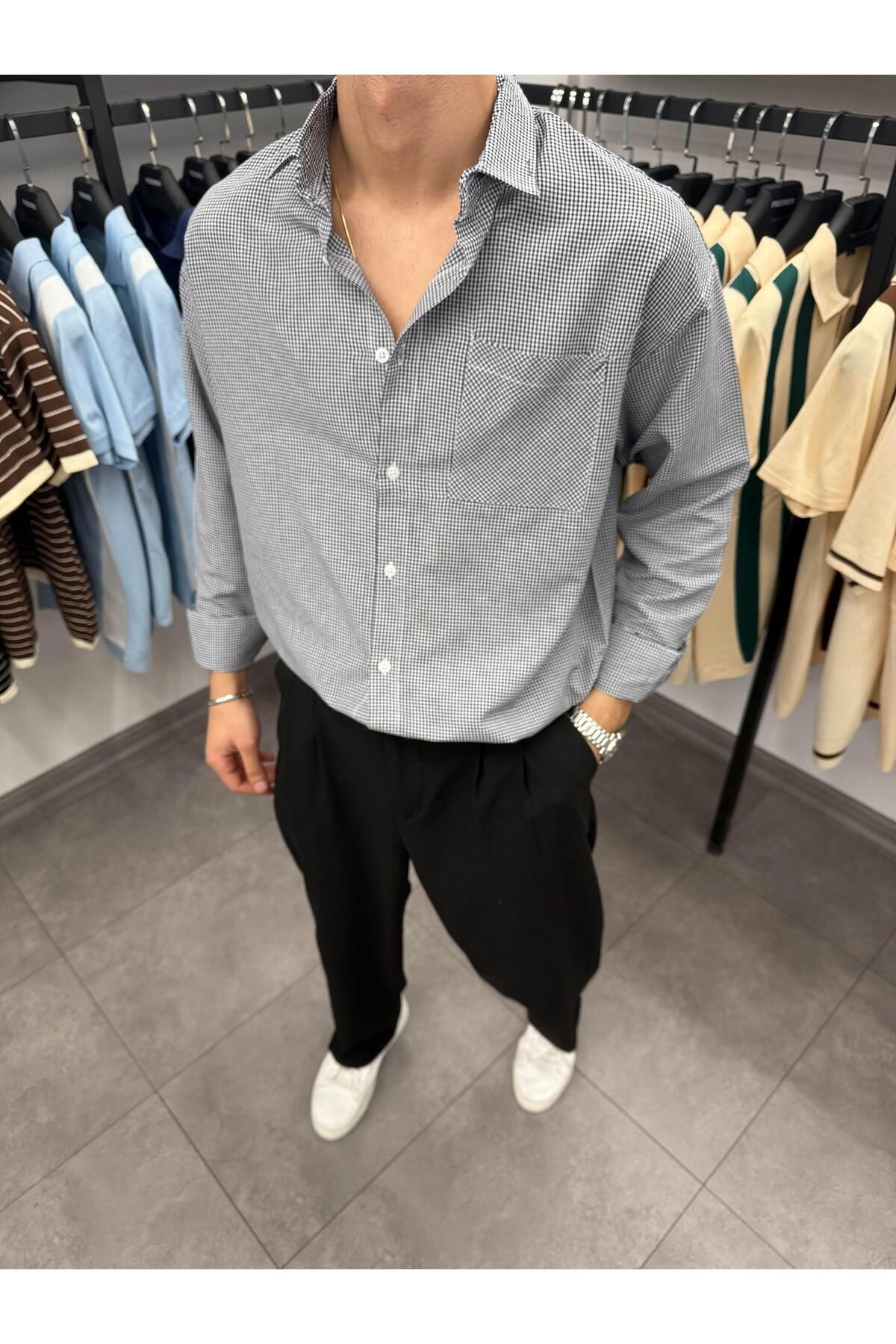 Butik Cep Detaylı Oversize Gömlek Ekosa Detaylı Siyah
