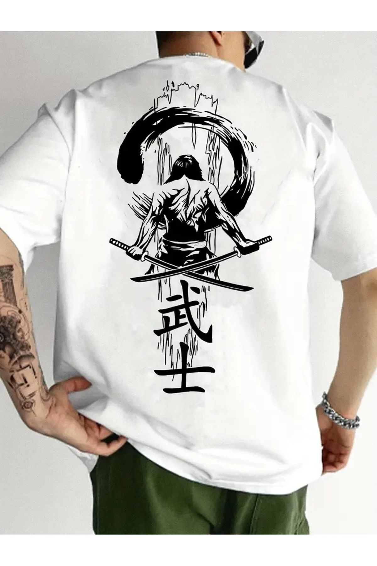 LAND MODA Erkek Yazlık Rahat Grafik T-Shirt - Koyu Japon Samuray Kılıcı ve Kader Baskısı, Beyaz %100 Pamuk,