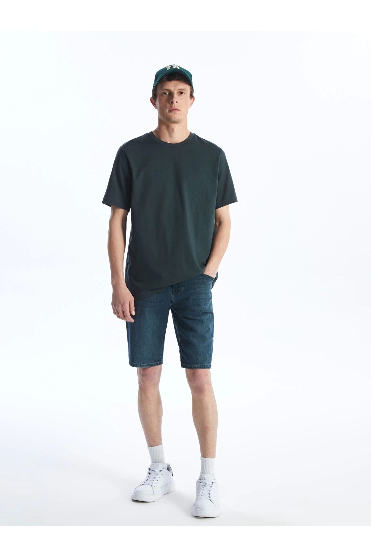 LC Waikiki LCW Jeans Indigo Slim Fit Erkek Jean Şort