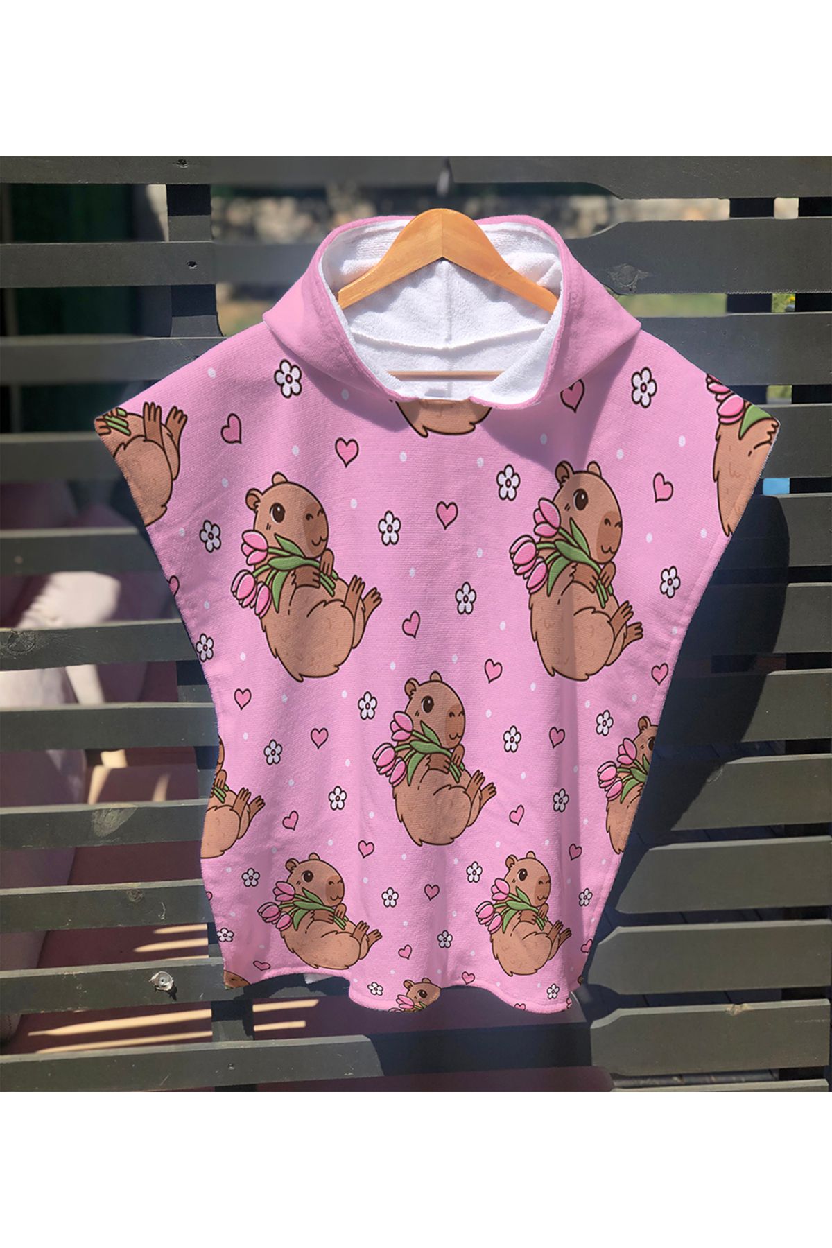 Evmila Capybara Desenli Baskılı Panço Havlu - 60x60 cm | Yumuşak Pamuklu & Polyester Dijital Baskılı