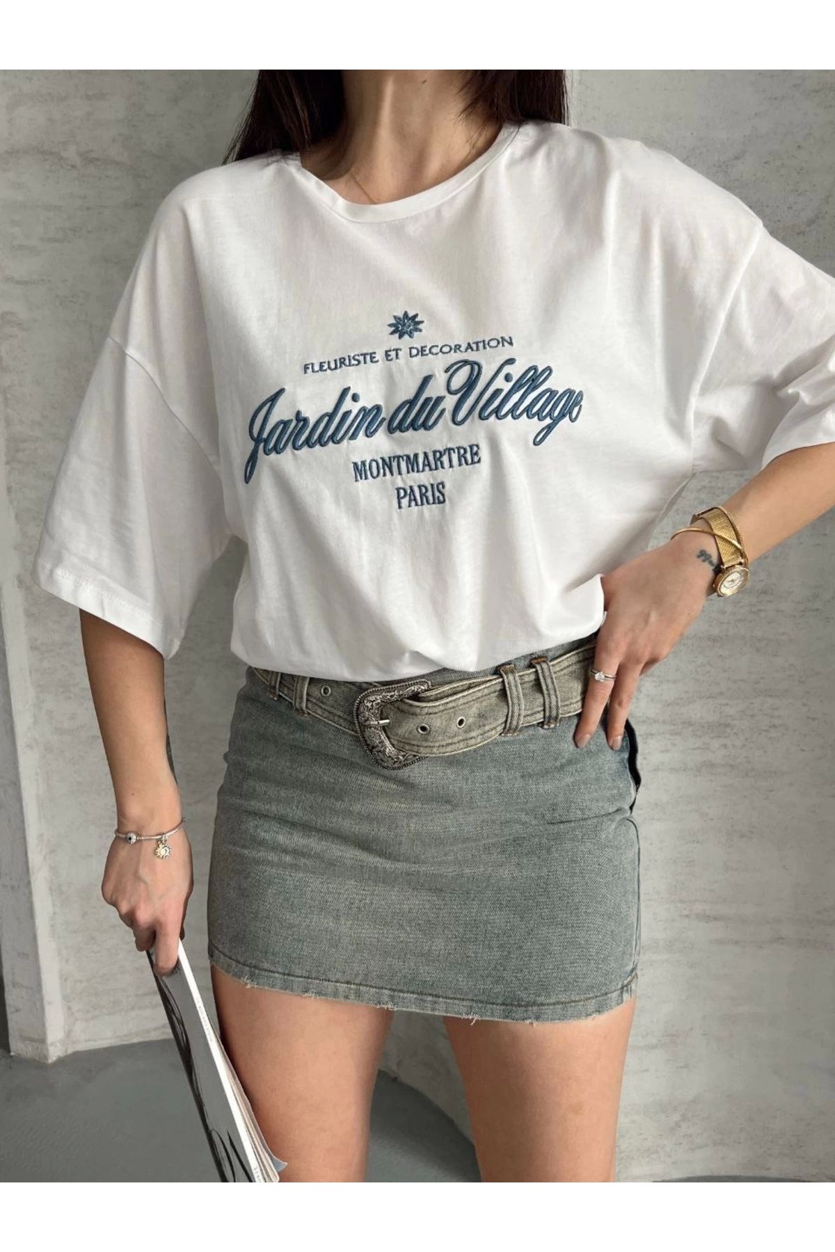 Ecenin Favorileri Jardin Nakışlı Oversize Suprem Basic Kadın T-shirt