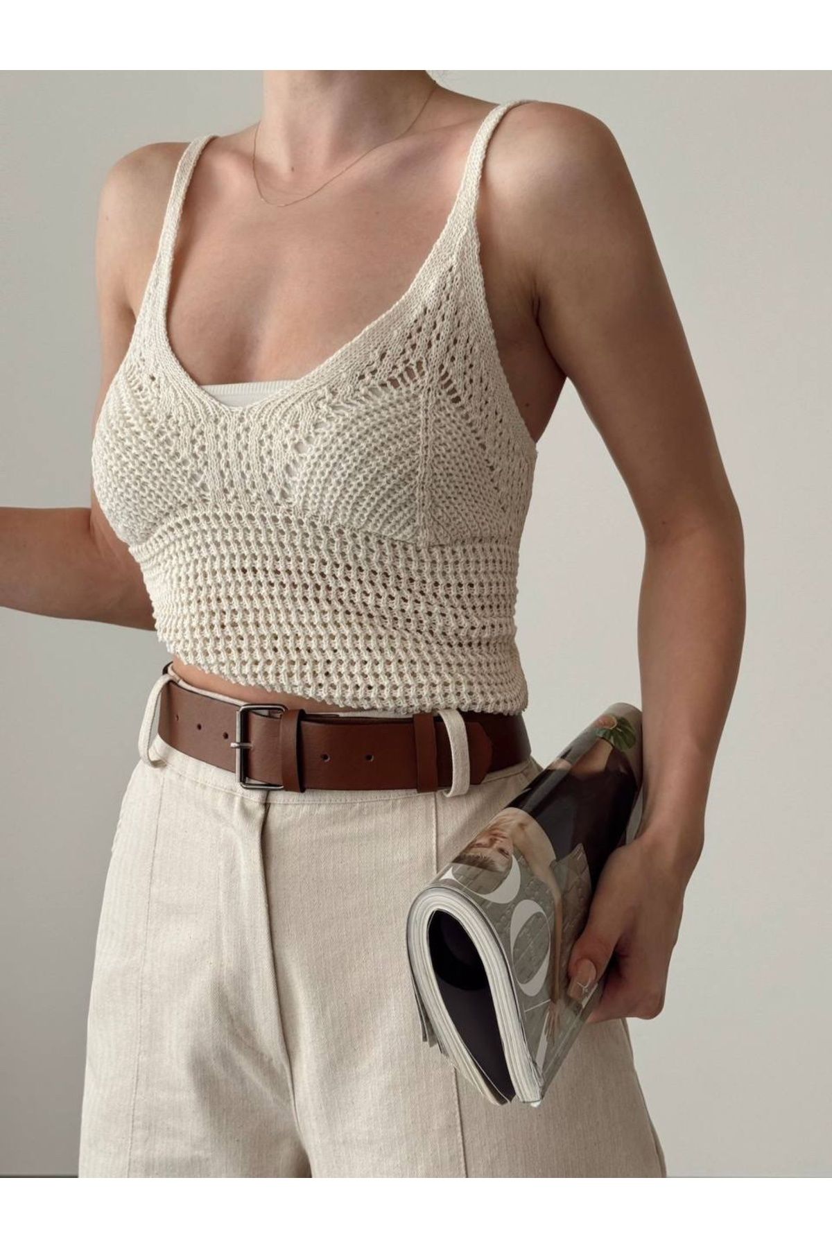 anyela glow " Kadın Krem Ajurlu Askılı Crop Triko Bluz