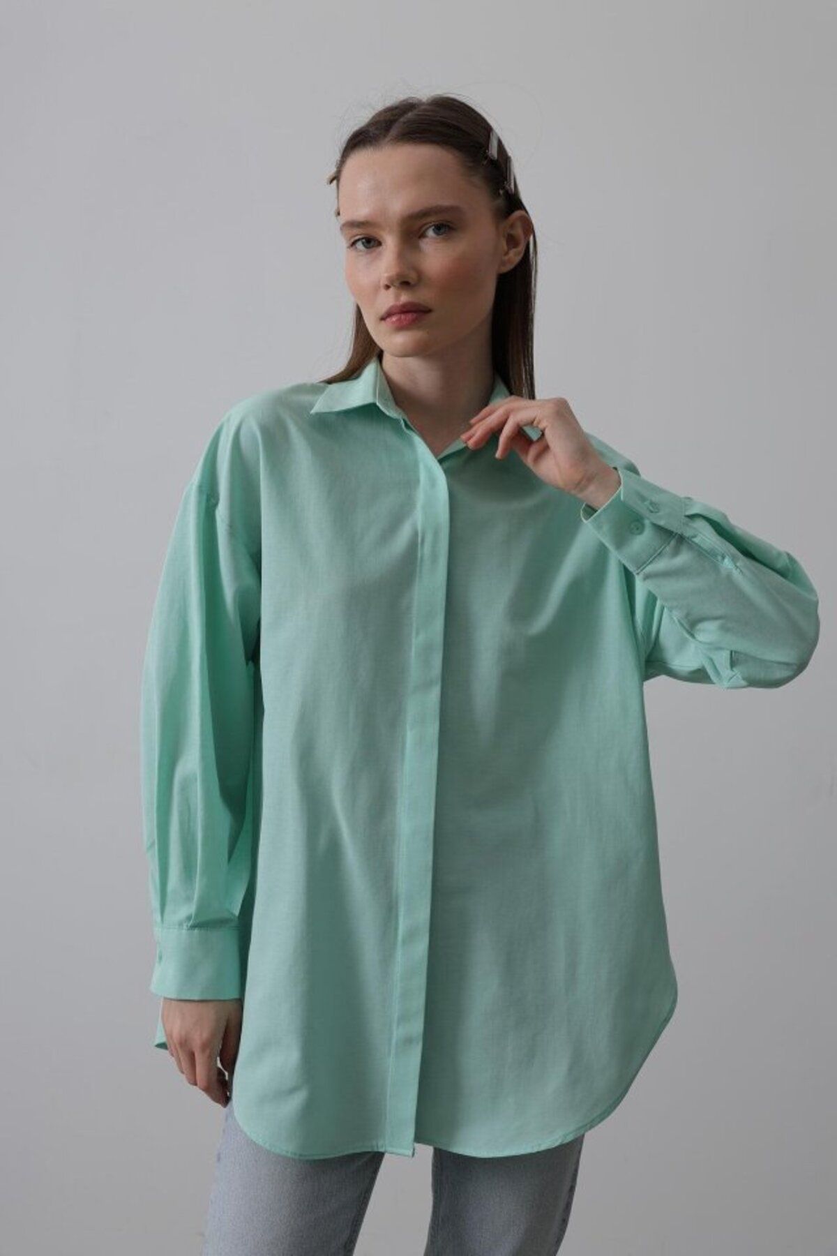 VELİZADE Mint Yeşili Oversize Pamuk Gömlek - Uzun Kollu, Düşük Omuz, Rahat Kesim Kadın Gömlek