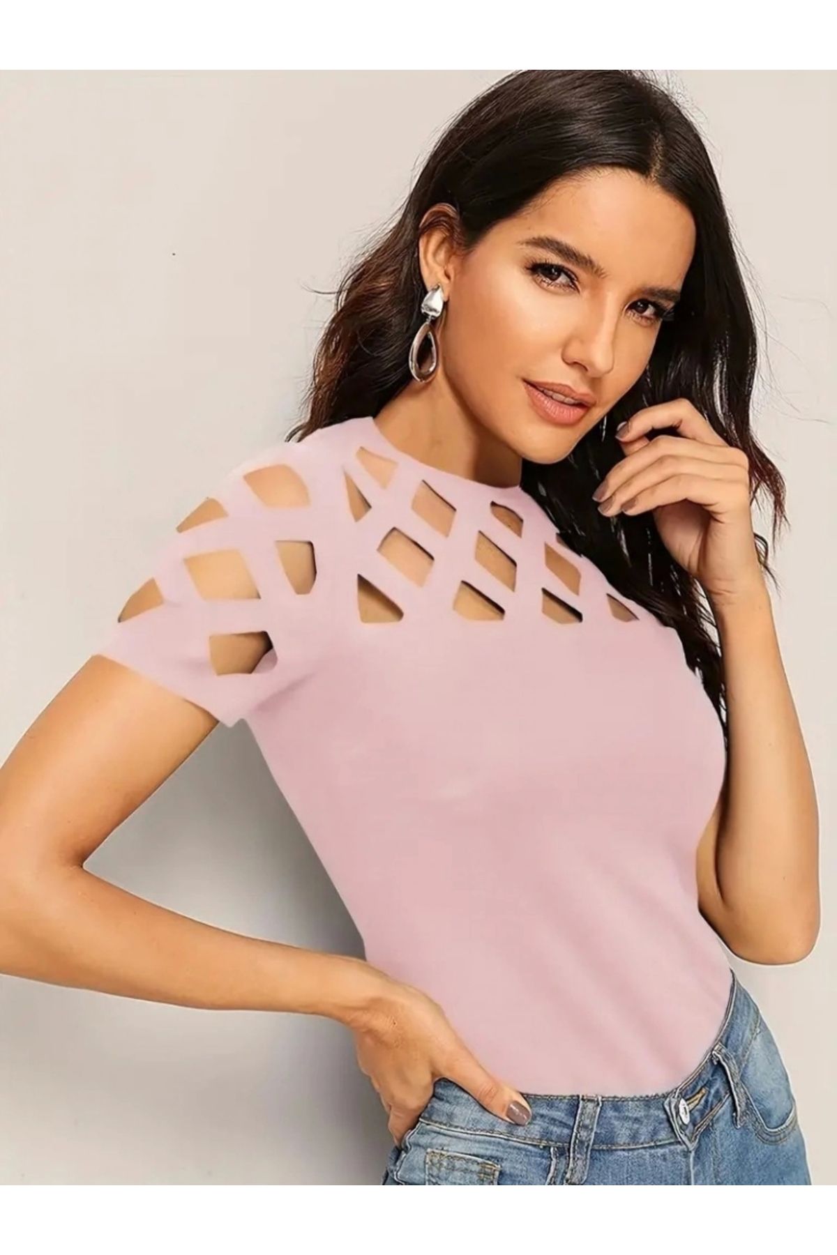 Butik Kadın Kısa Kollu Baklava Desen Lazer Kesim Ithal Krep Bluz