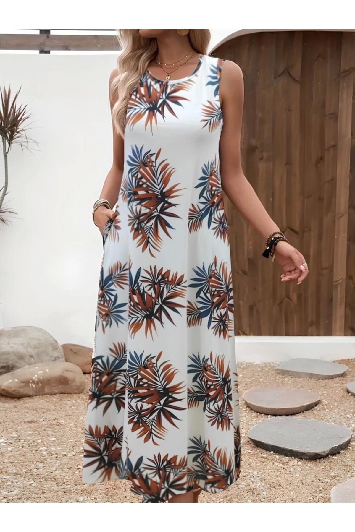 Butik Kadın Askılı Yuvarlak Yaka Cepli Desenli Süprem Elbise