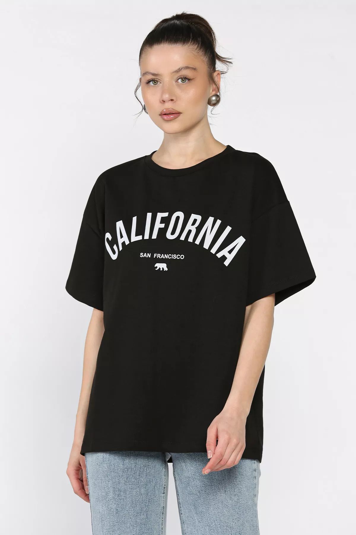 GÜLSELİ Siyah Kadın Bisiklet Yaka California Baskılı Oversize Tişört