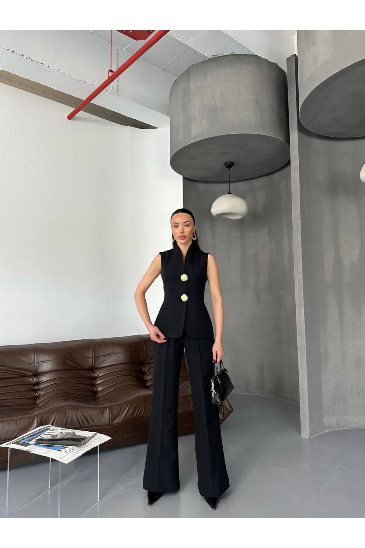 Hotfashion Gold Düğme Detaylı Sıfır Kollu Takım Elbise