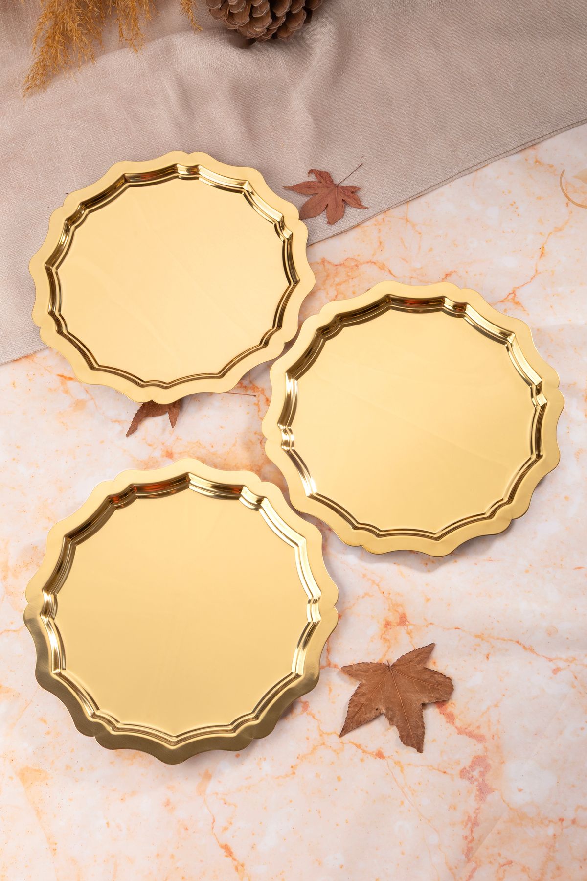 Aslı Hediyelik 3'lü 24 Cm Dalgalı Yuvarlak Gold Dekoratif Çay, Kahve, İkramlık, Pasta Sunum servis Tepsisi