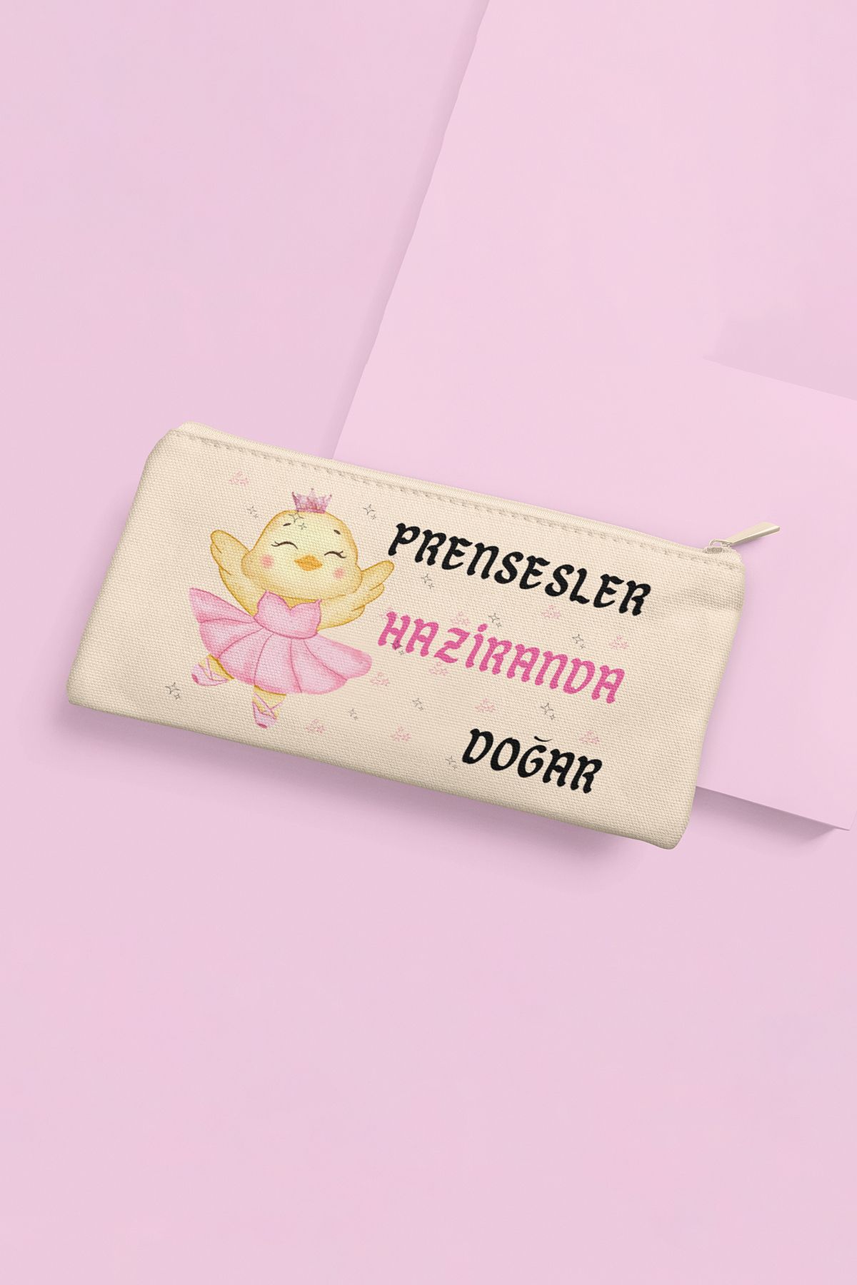 qoeuyl boutique Prensesler Bu Ayda Doğar Baskılı Doğum Günü Hediyelik Bez Makyaj Çantası Kalemlik Cüzdan