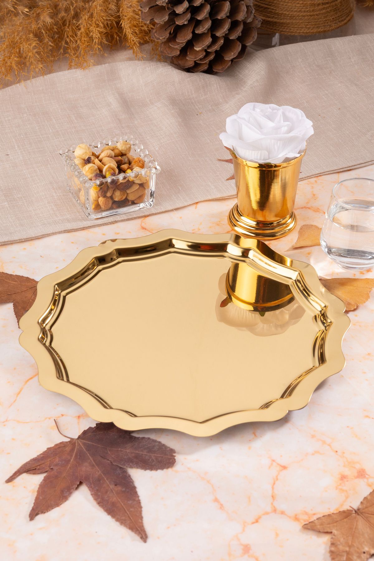 Aslı Hediyelik 1 Adet 24 Cm Dalgalı Yuvarlak Gold Dekoratif Çay, Kahve, İkramlık, Pasta Sunum servis Tepsisi