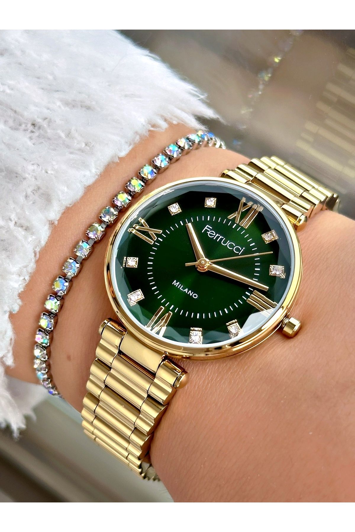 Ferrucci FERRUCCİ YEŞİL KADRANLI TAŞ RAKAMLI GOLD METAL KADIN KOL SAATİ