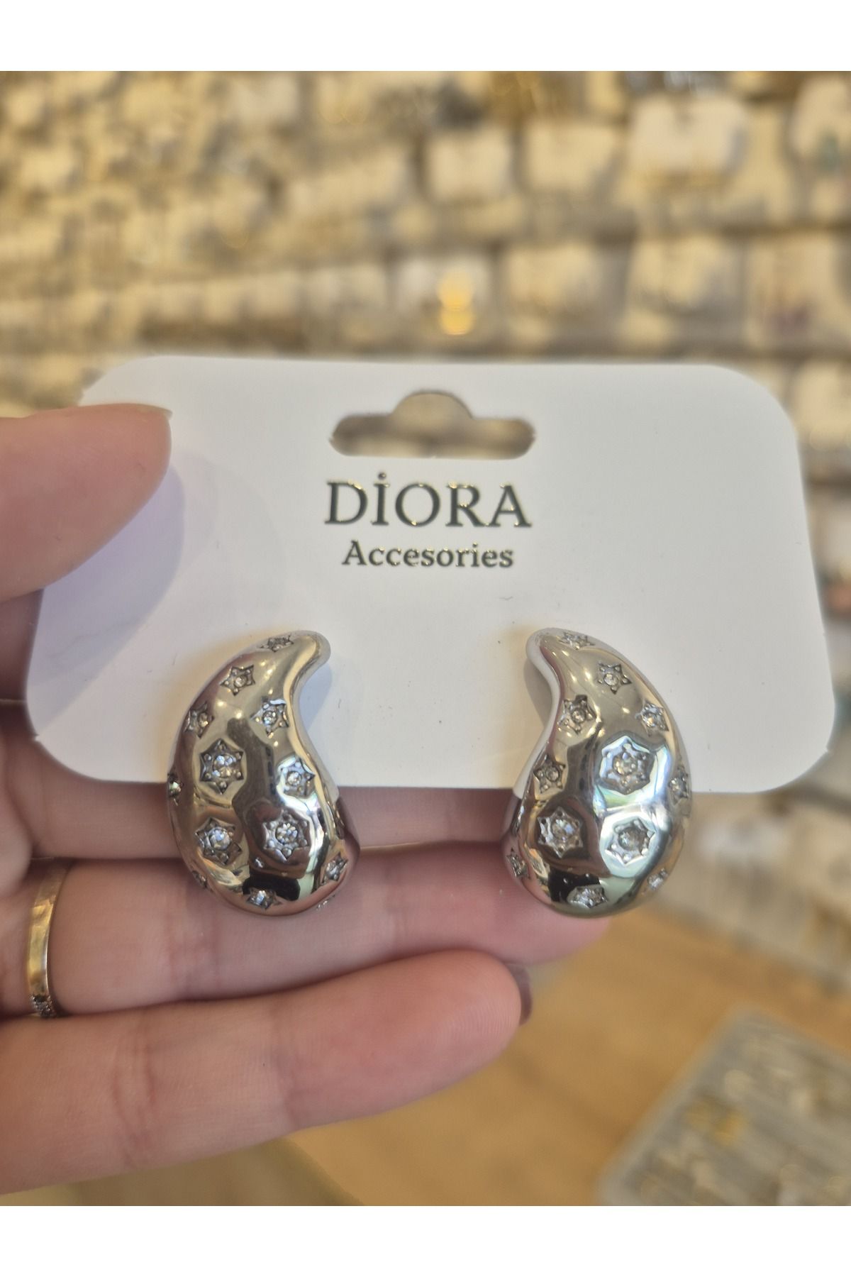diora accesories çelik damla küpe