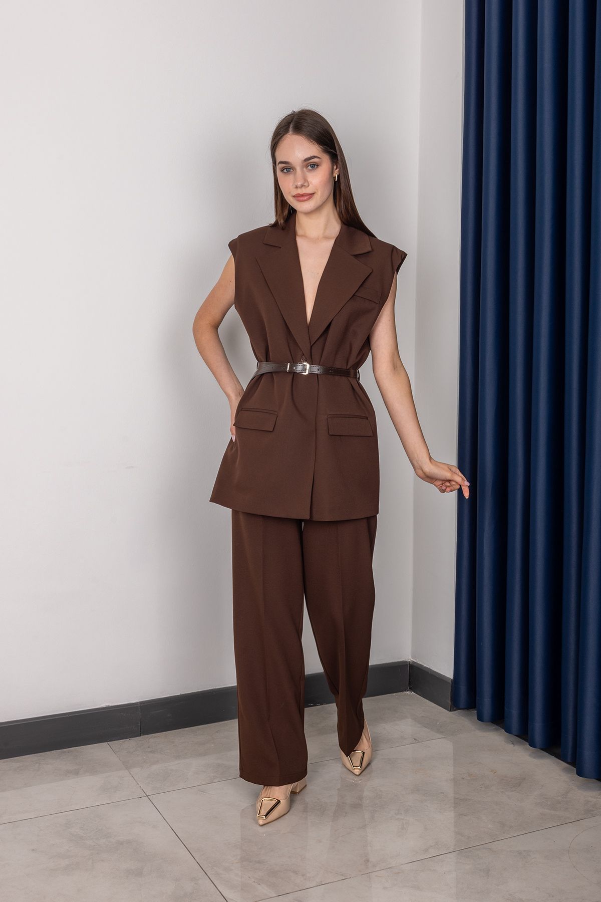 stilsepeti Kadın Kahve Premium Kruvaze Yaka Astarlı Kemerli Uzun Blazer Yelek Pantolon Takım DRL-10007855710
