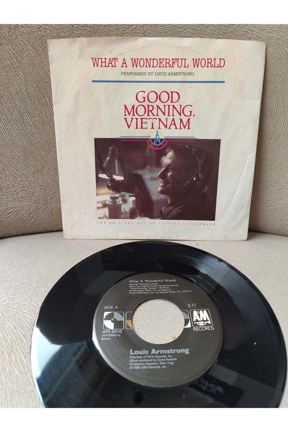 Plakperest Louis Armstrong - What A Wonderful World/Good Morning Vietnam Filmi -1988 USA Basım 45lik Plak 2.el