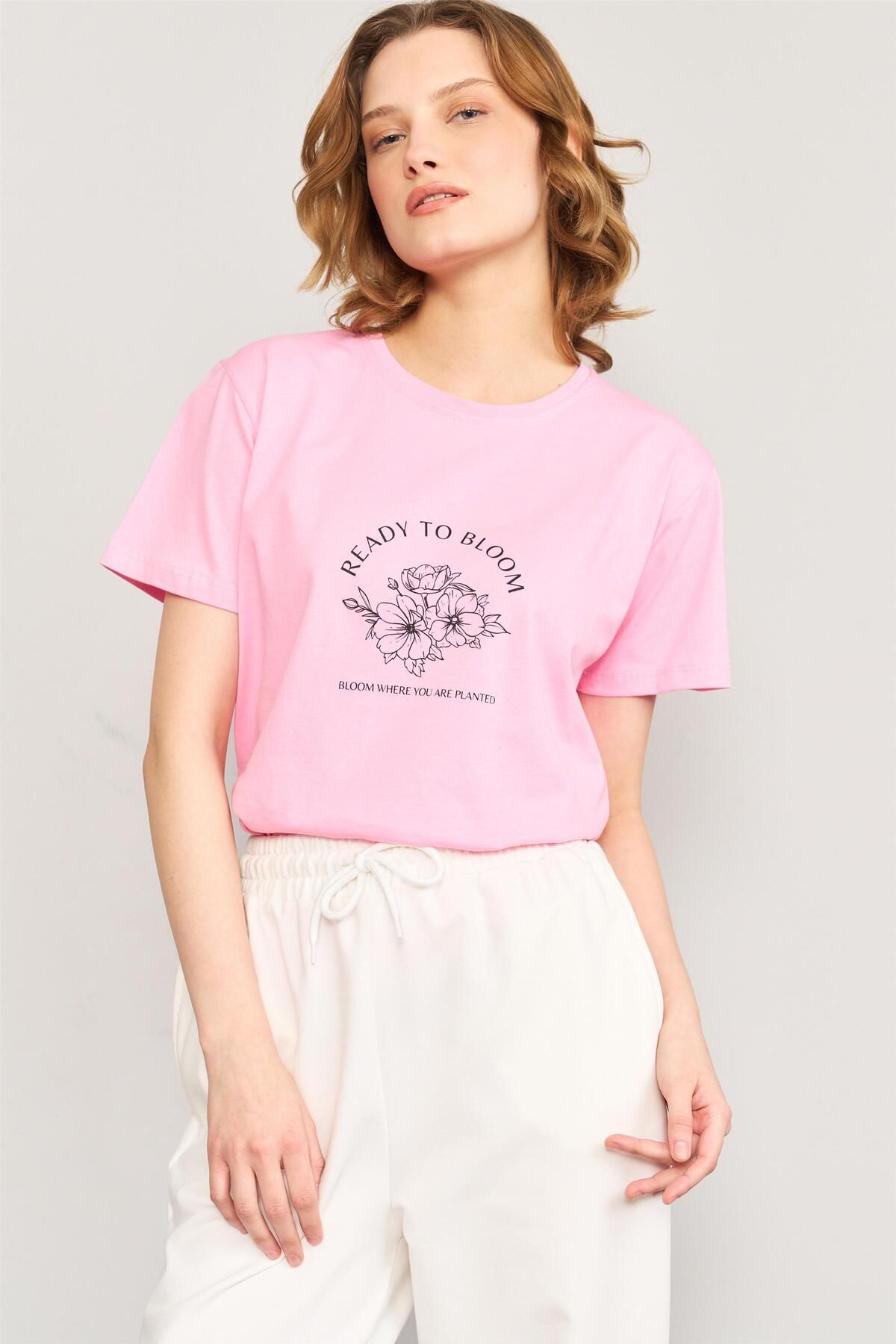 FİTHİT Çetinkaya Fithit 8497 Bisiklet Yaka 30/1 Compact Penye Süprem Baskılı T-shirt Pembe